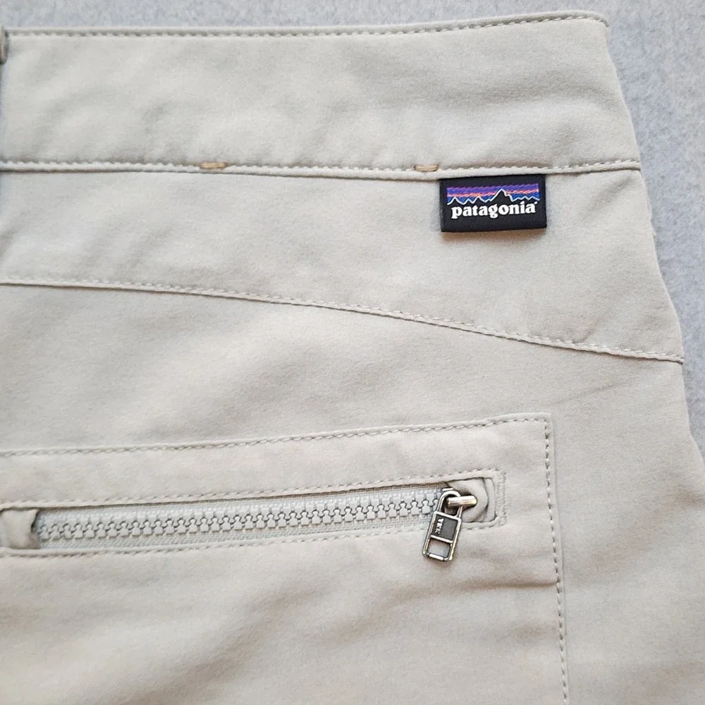 Patagonia Women's Hiking Trail Shorts Beige Outdoor Nylon Spandex Size 2